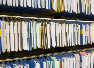 Patientenakten in einer Arztpraxis